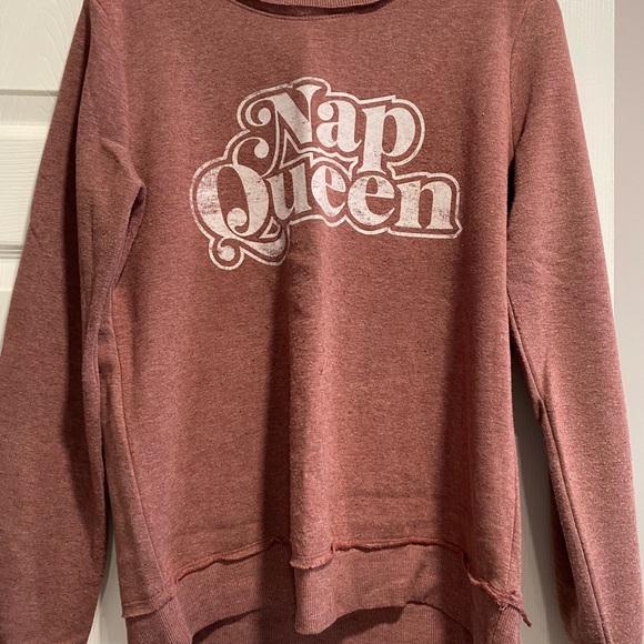 Well Worn nap queen sweatshirt size medium. - Picture 3 of 3